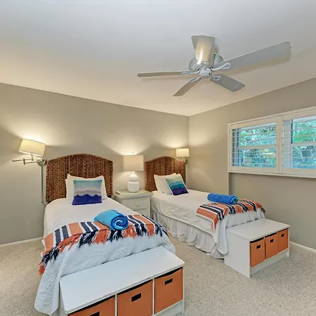 Sea Grape Inn 6- Beachfront Property